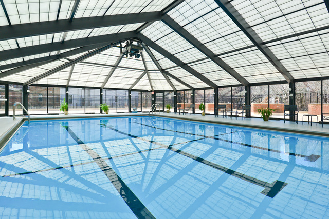 1555 N ASTOR Street Unit: 4SE