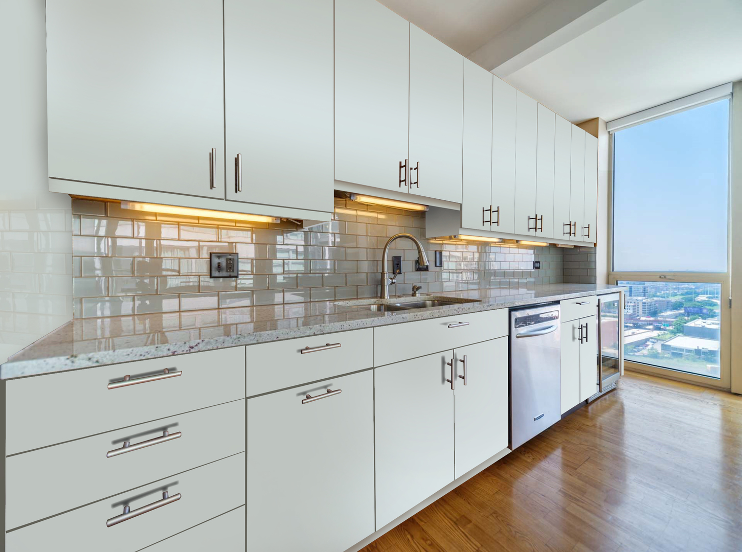 645 N Kingsbury Street Unit: 2401