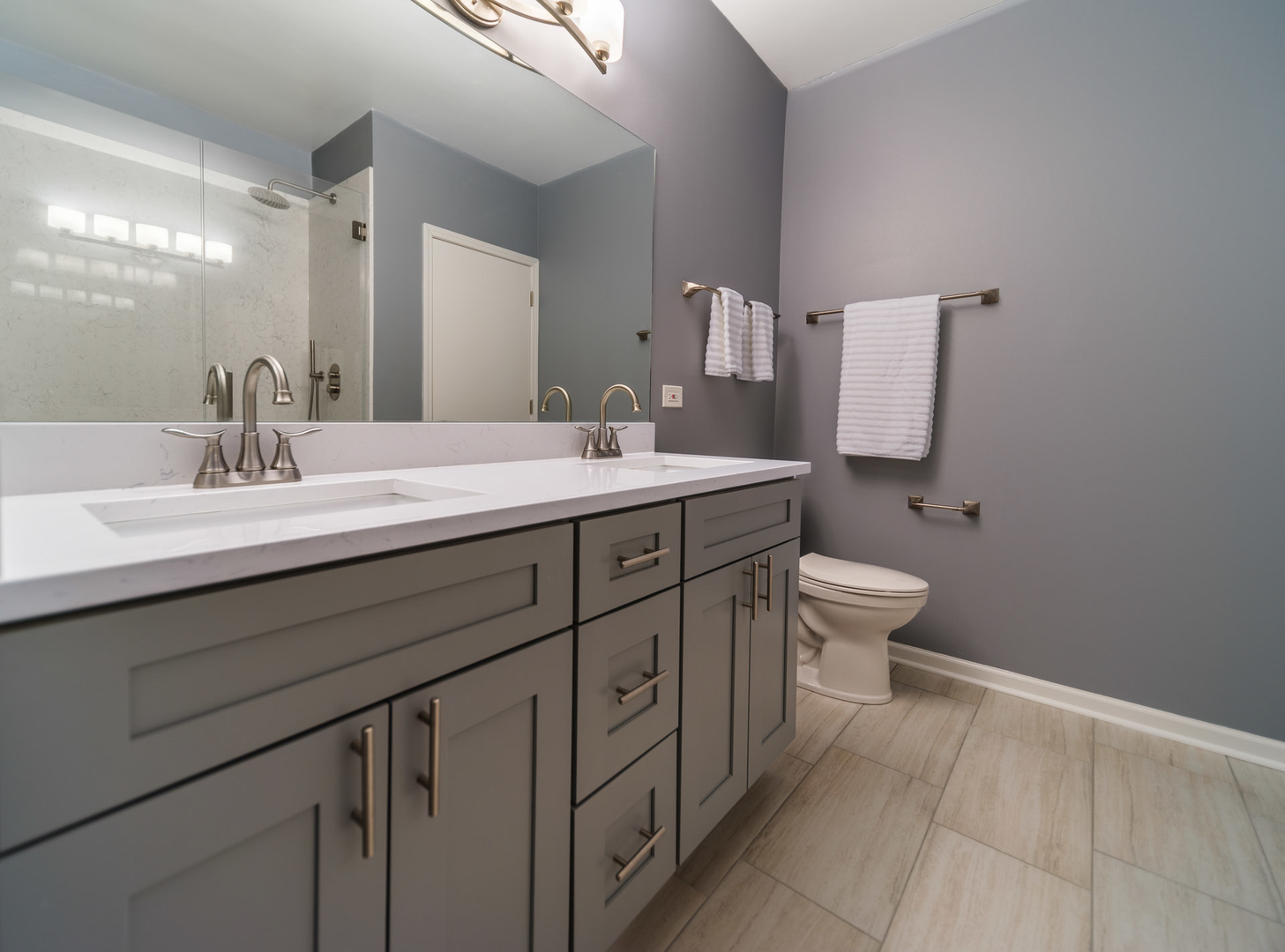 645 N Kingsbury Street Unit: 2401