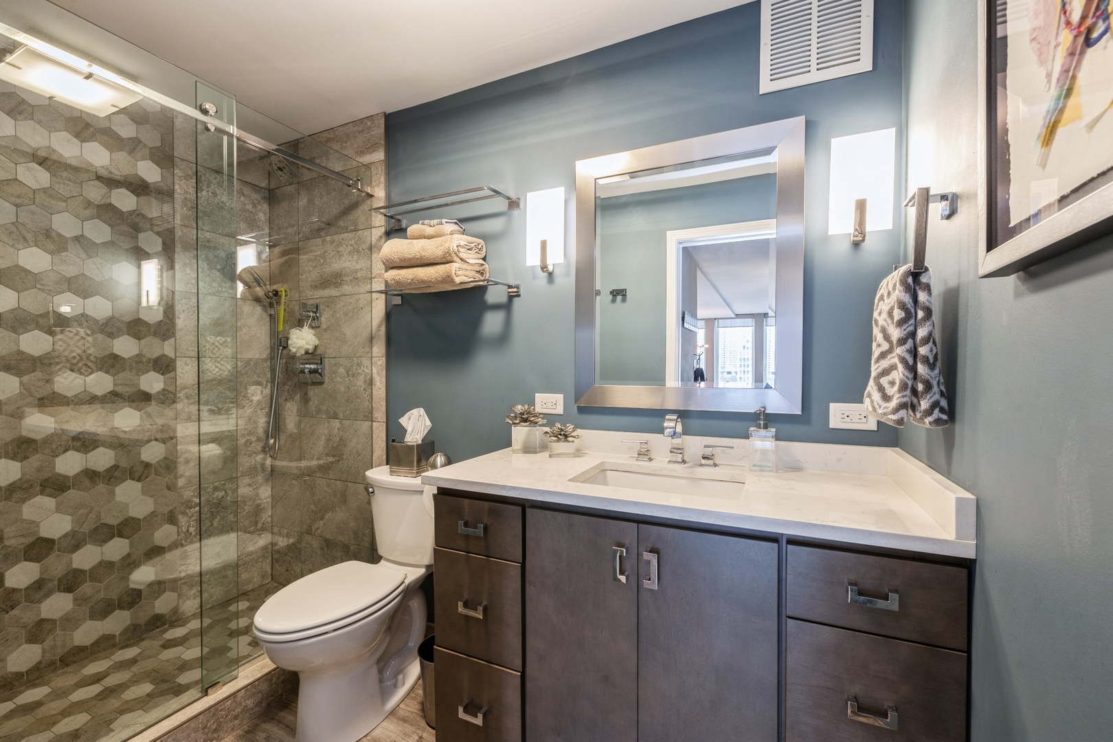 100 E Walton Street Unit: 27D