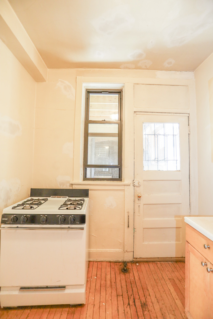 3919 N FREMONT Street Unit: 1