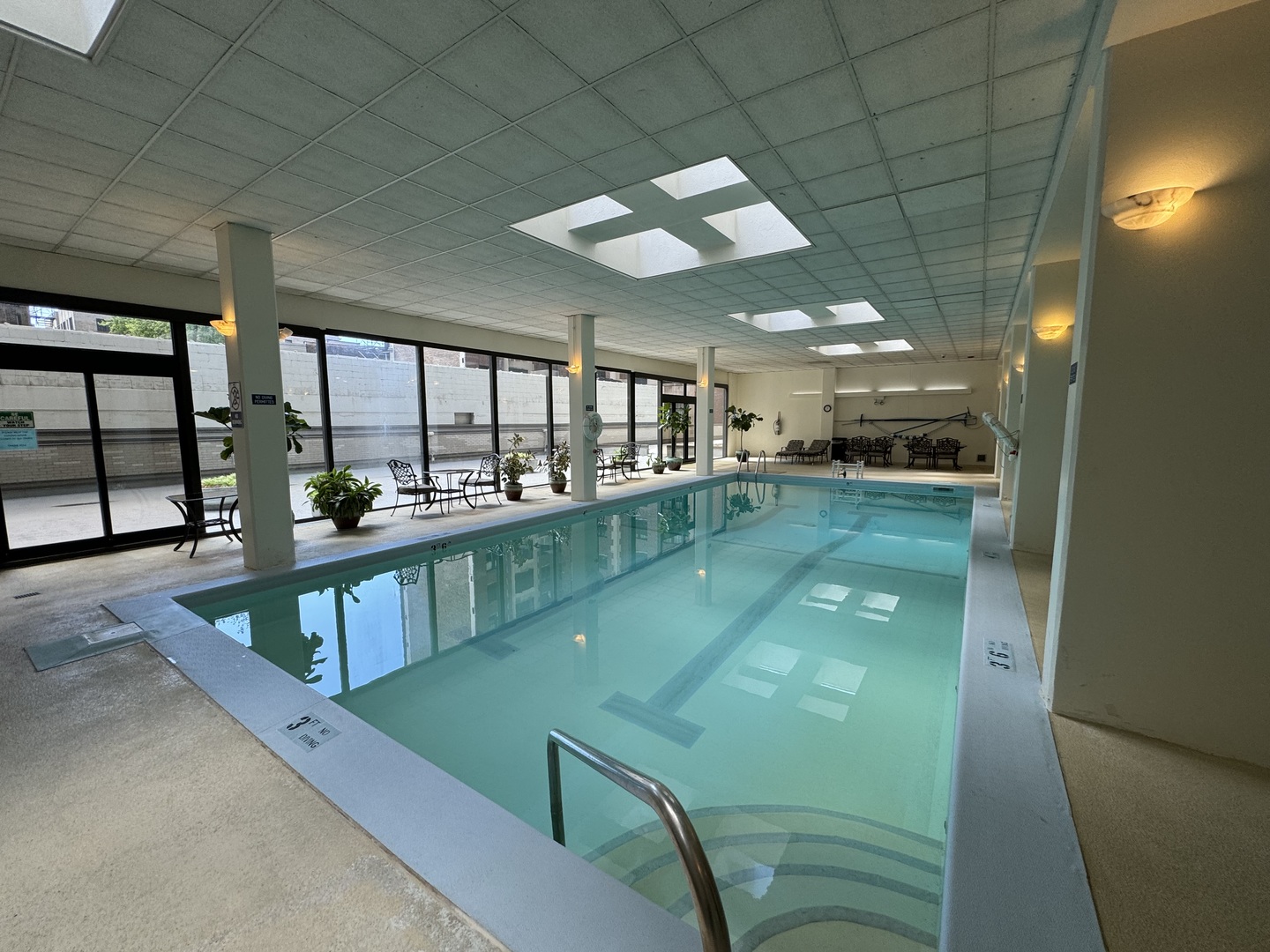 3200 N Lake Shore Drive Unit: 2410