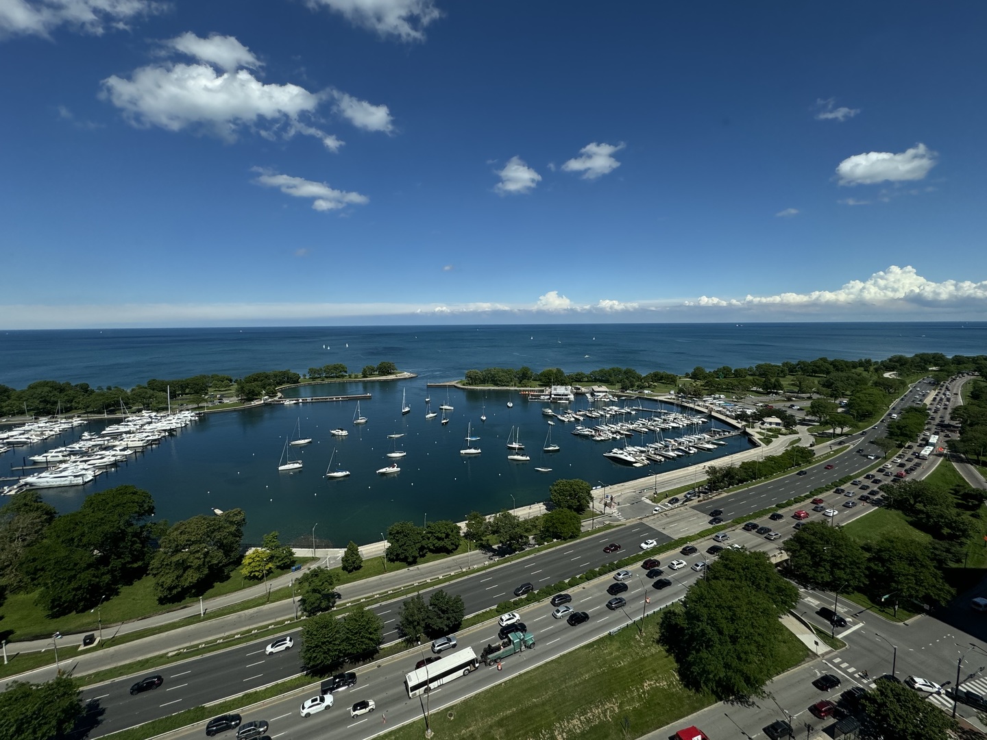 3200 N Lake Shore Drive Unit: 2410