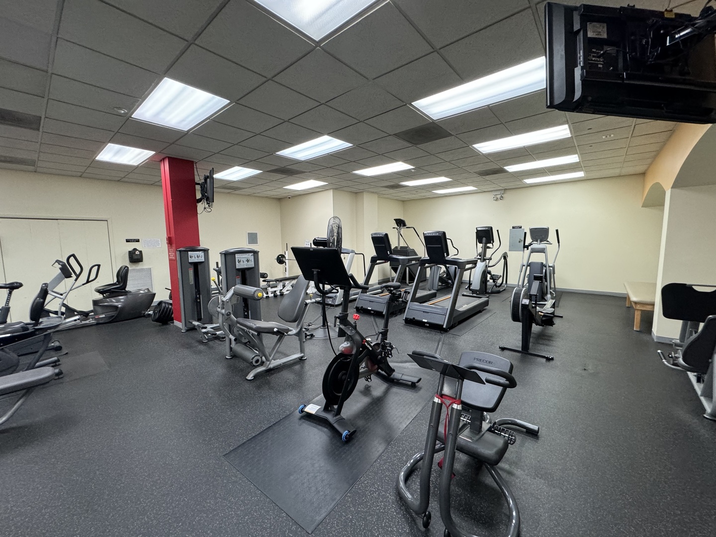 3200 N Lake Shore Drive Unit: 2410