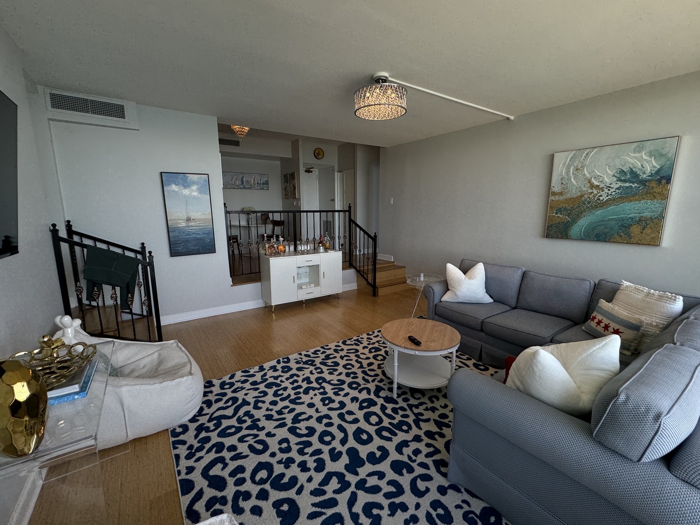 3200 N Lake Shore Drive Unit: 2410