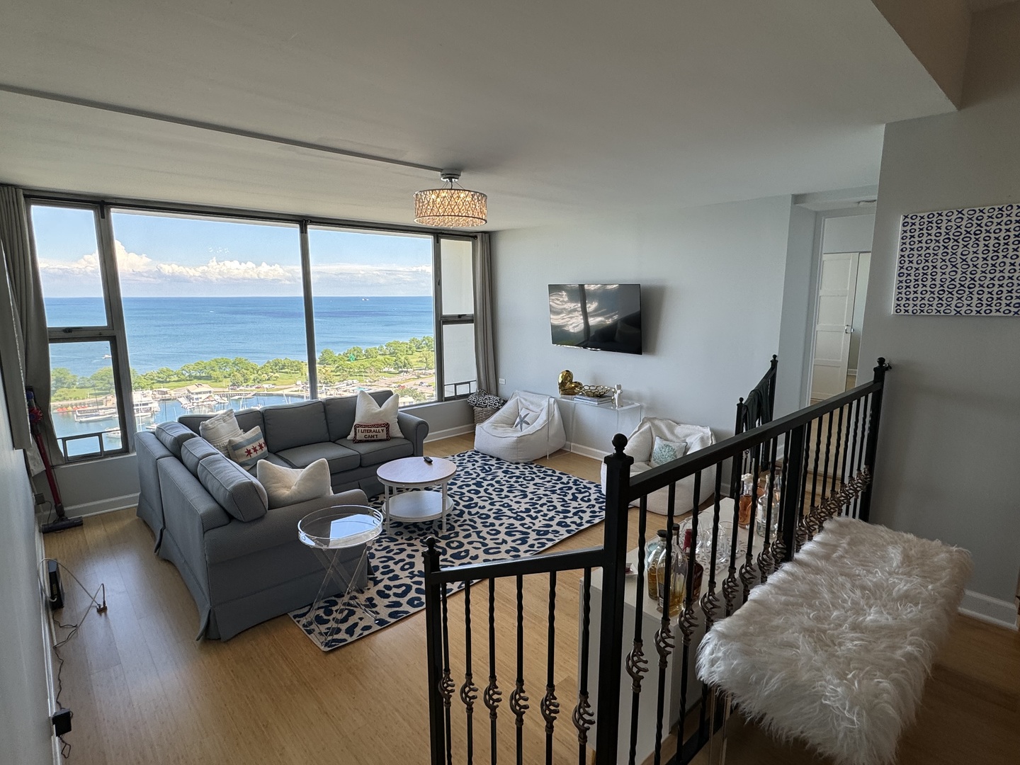 3200 N Lake Shore Drive Unit: 2410