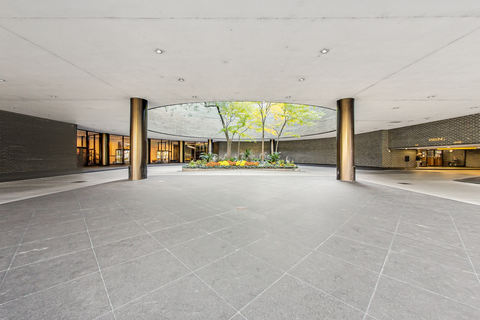 505 N Lake Shore Drive Unit: 4106-07