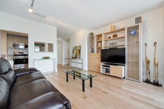 510 W Erie Street Unit: 804