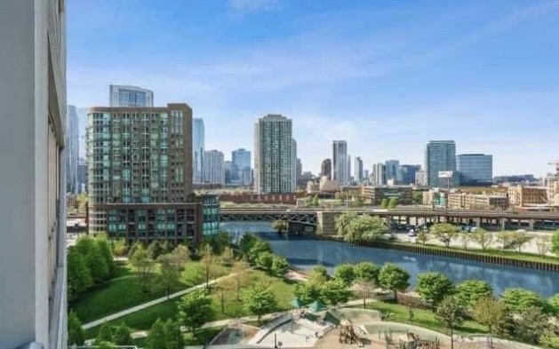 510 W Erie Street Unit: 804