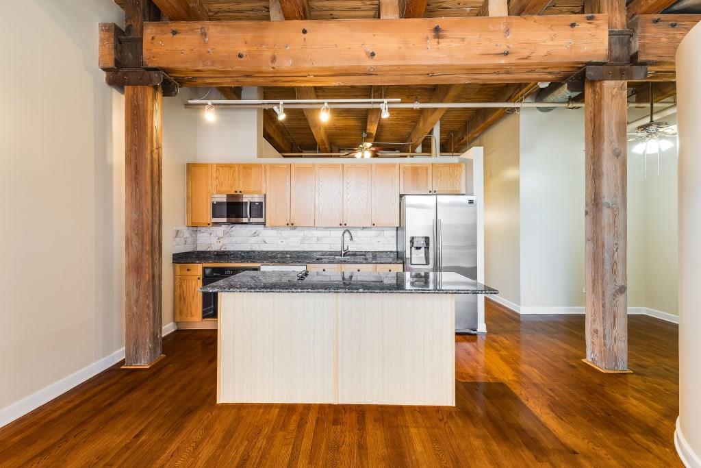 1330 W Monroe Street Unit: 312