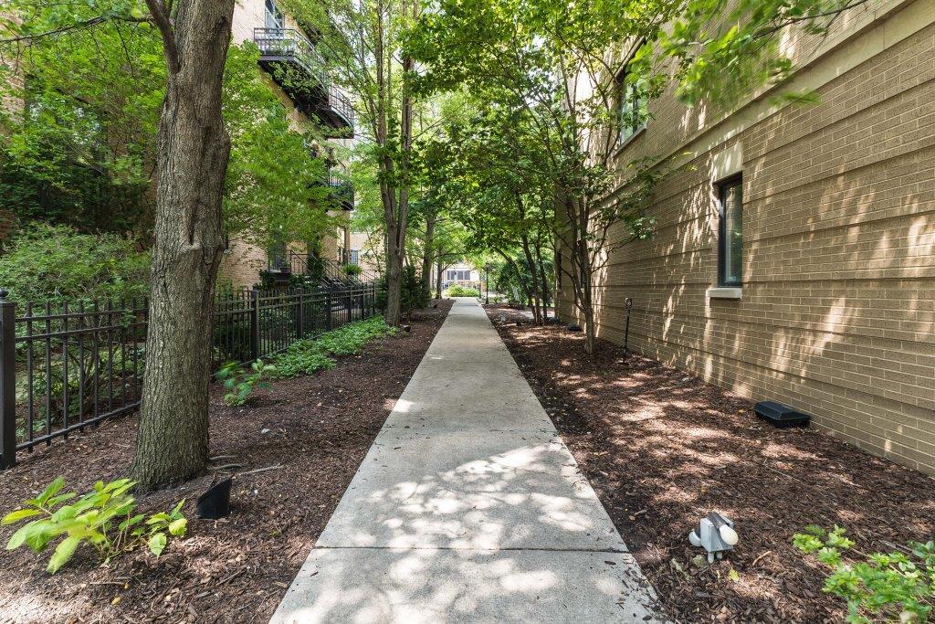 1330 W Monroe Street Unit: 312