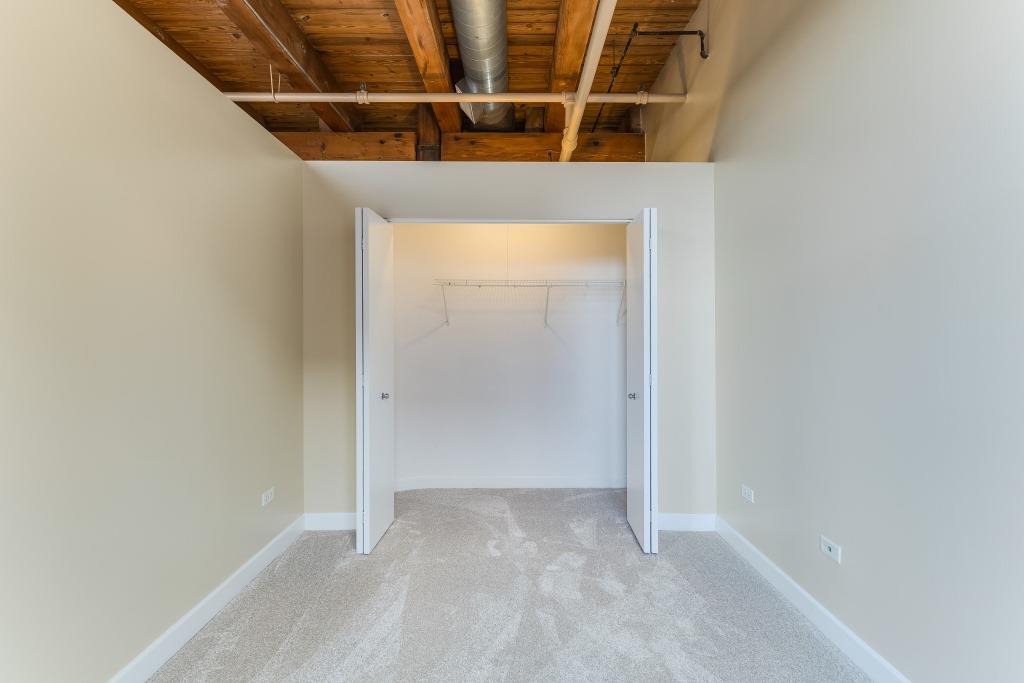 1330 W Monroe Street Unit: 312