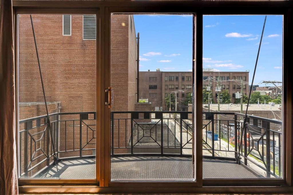 1330 W Monroe Street Unit: 312