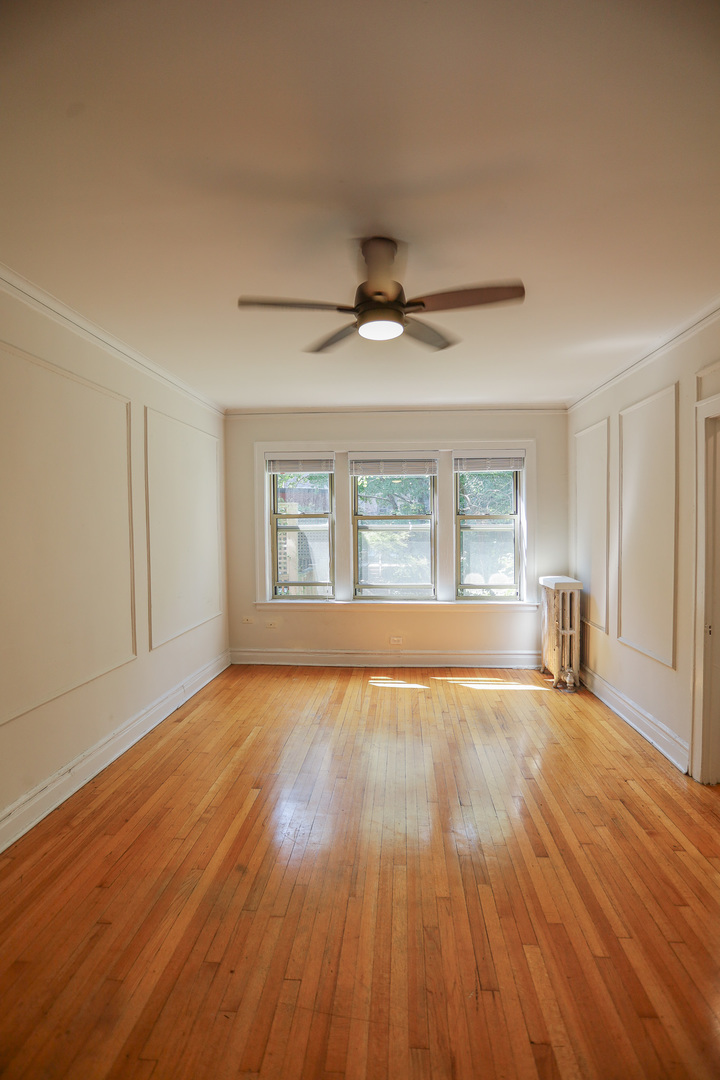5728 S Blackstone Avenue Unit: 110
