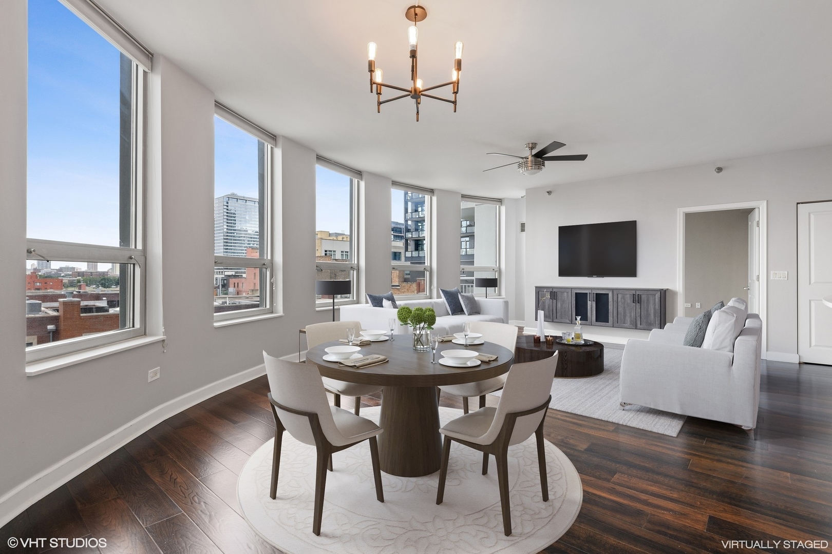 421 W HURON Street Unit: 601