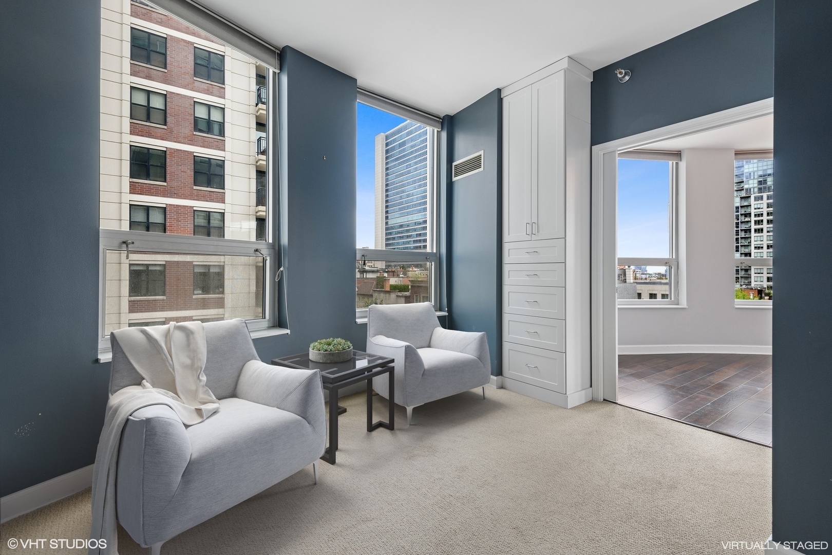 421 W HURON Street Unit: 601