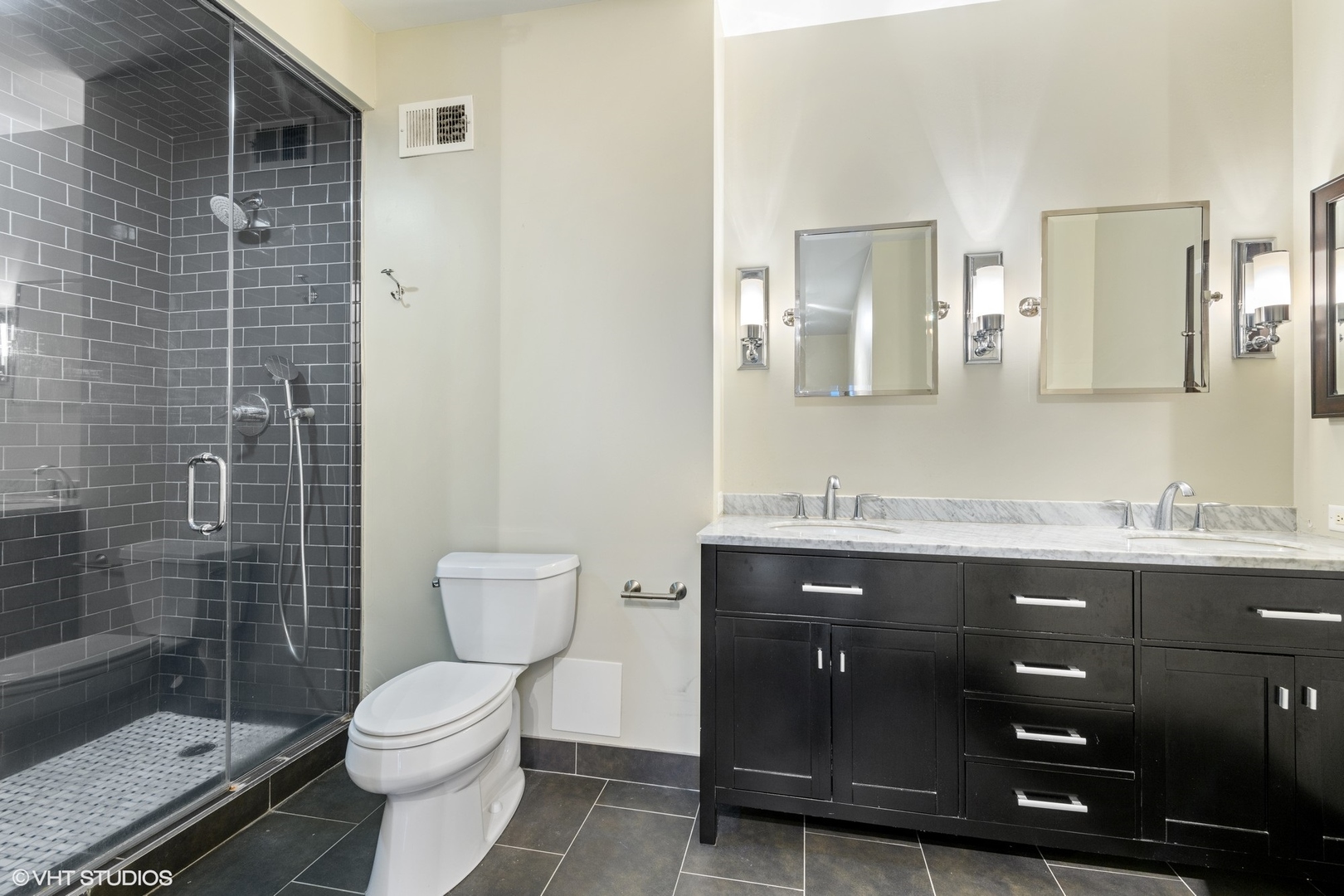 421 W HURON Street Unit: 601