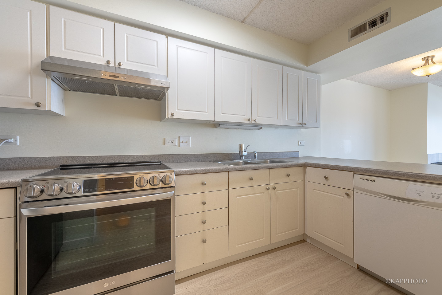 811 Chicago Avenue Unit: 707