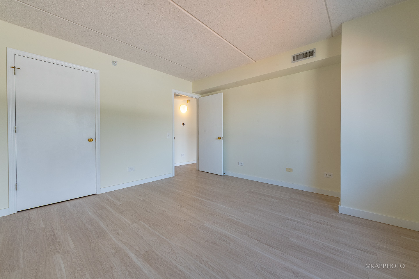 811 Chicago Avenue Unit: 707