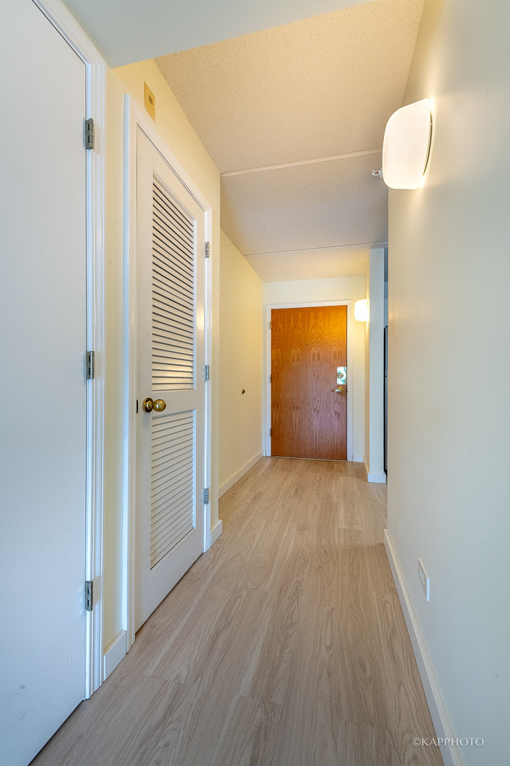 811 Chicago Avenue Unit: 707