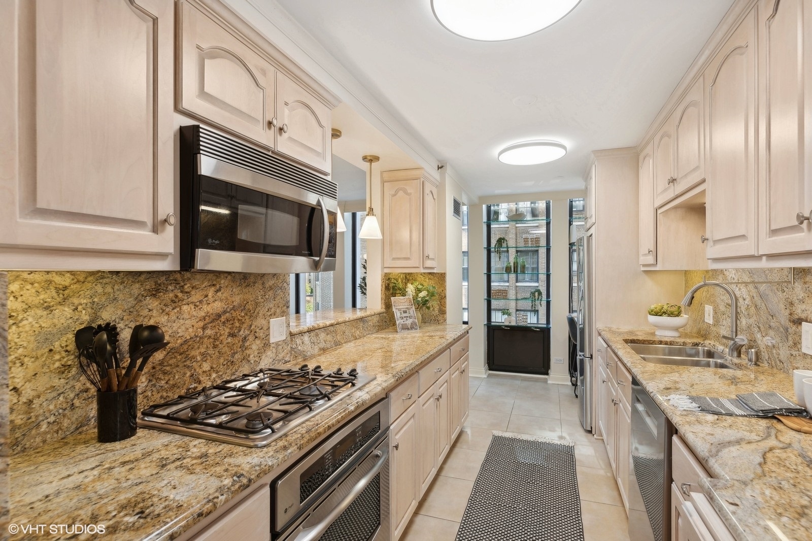 1230 N State Parkway Unit: 7A