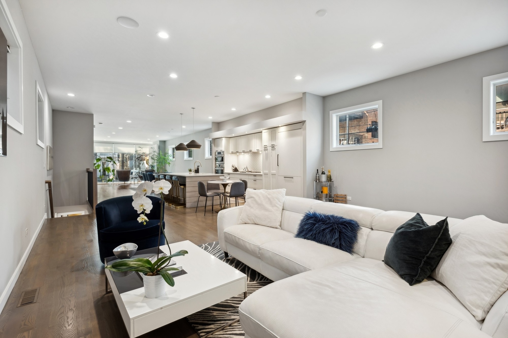 2046 W Rice Street Unit: 1