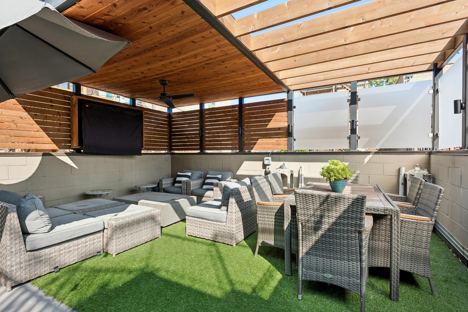 2046 W Rice Street Unit: 1