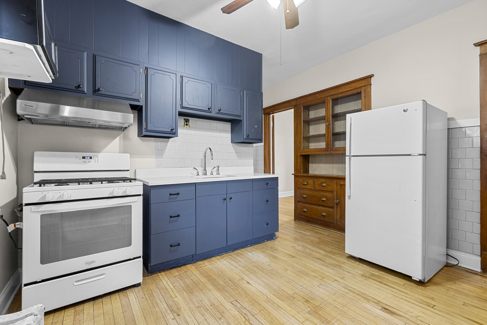 2446 N Springfield Avenue Unit: 1