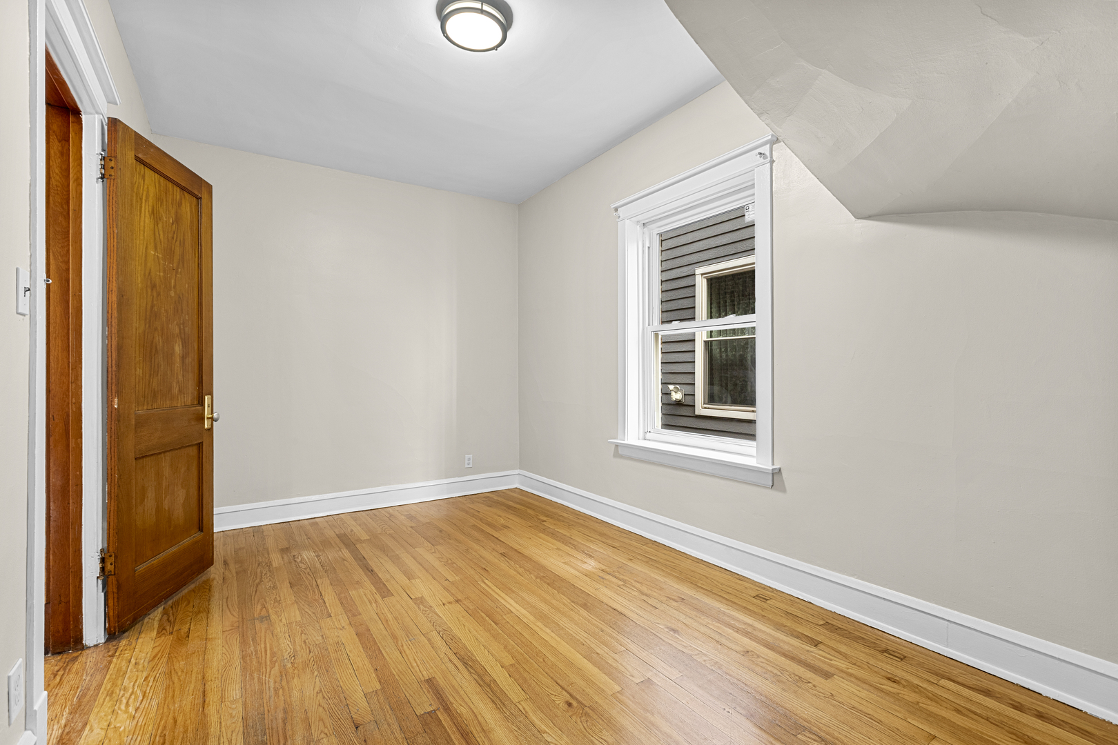 2446 N Springfield Avenue Unit: 1