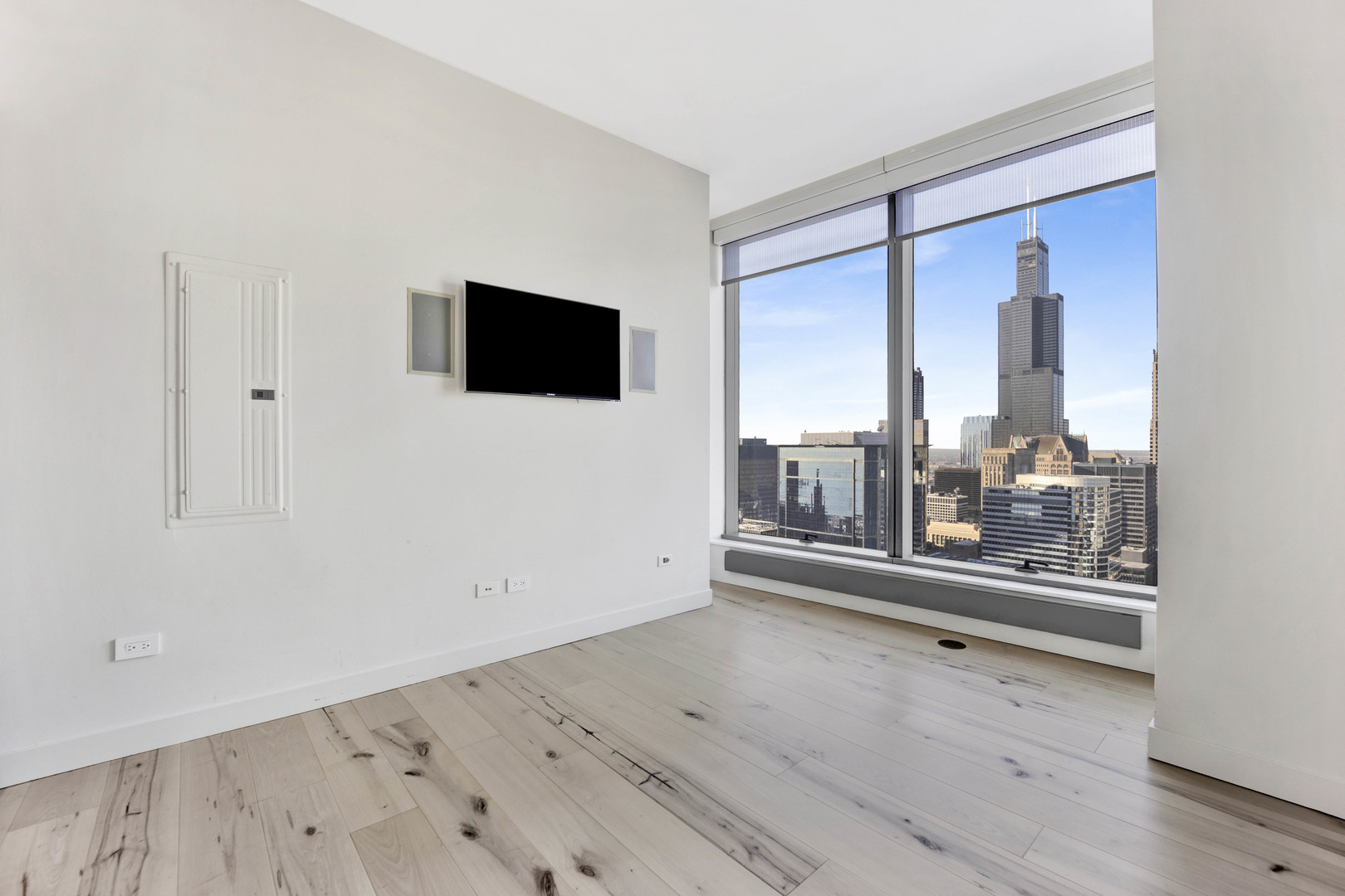 60 E Monroe Street Unit: 5104