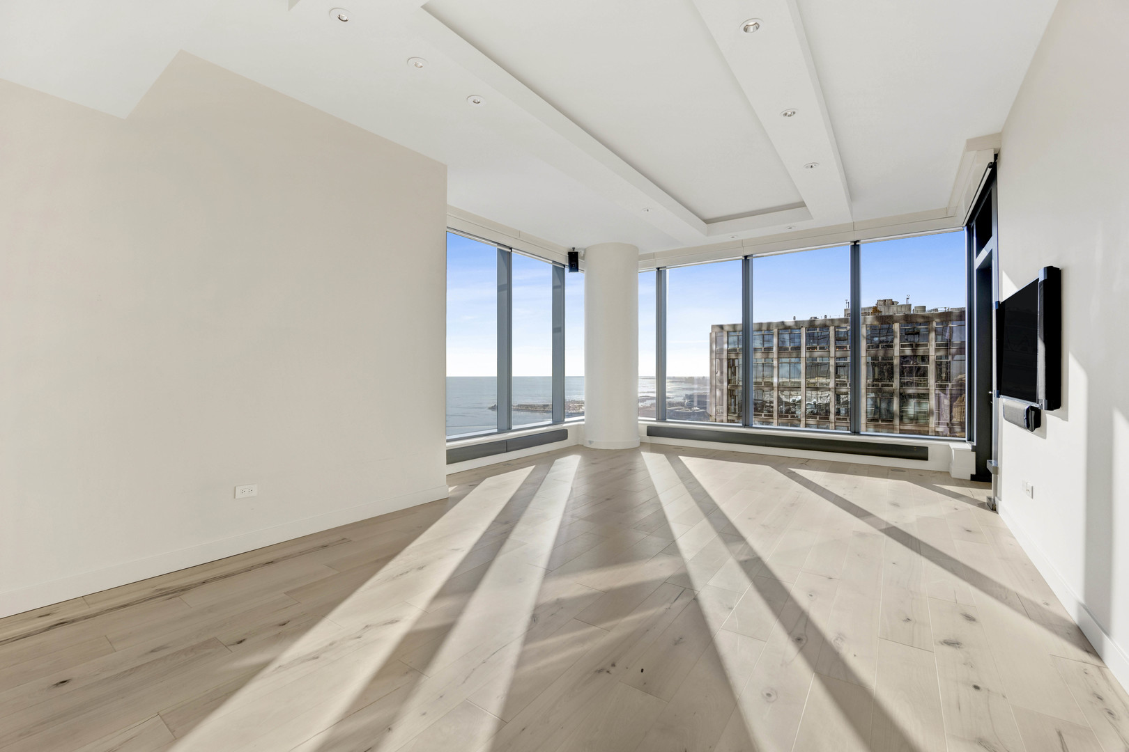 60 E Monroe Street Unit: 5104