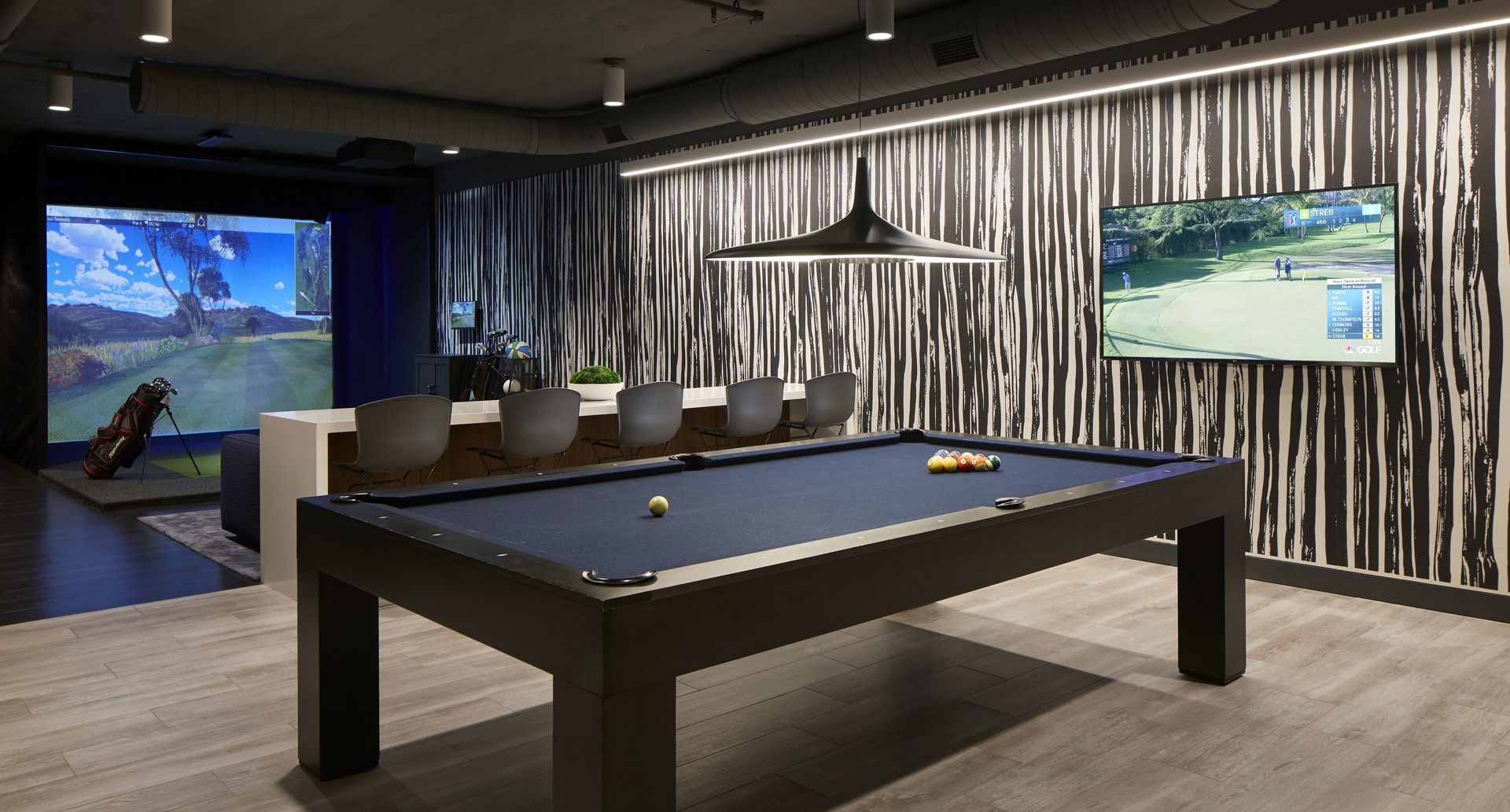 211 N Harbor Drive Unit: 1401