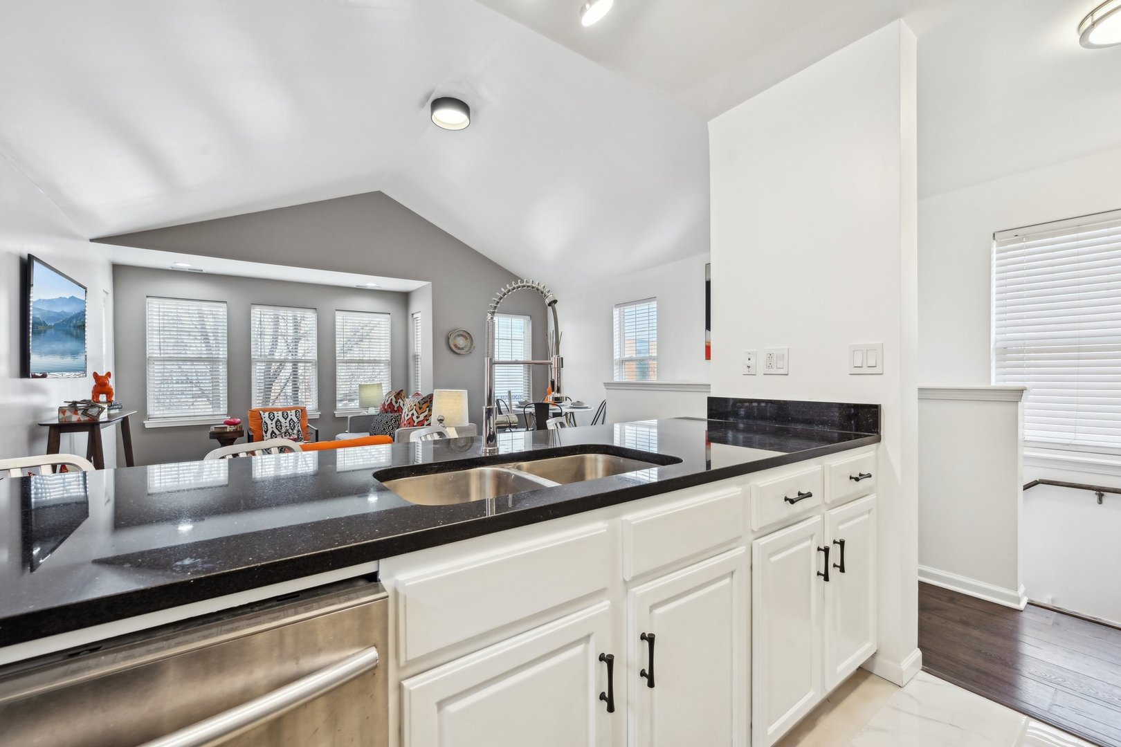 649 W Division Street Unit: C