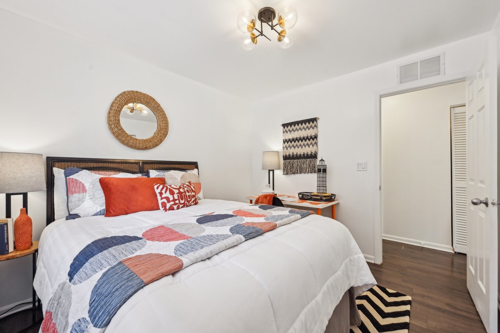 649 W Division Street Unit: C