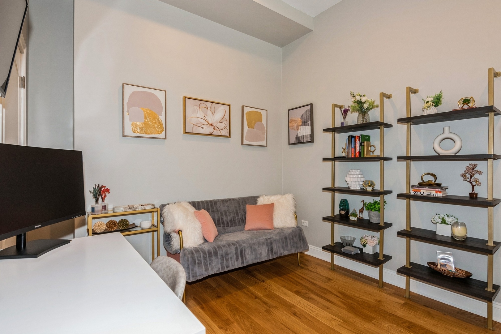 101 W Superior Street Unit: 803