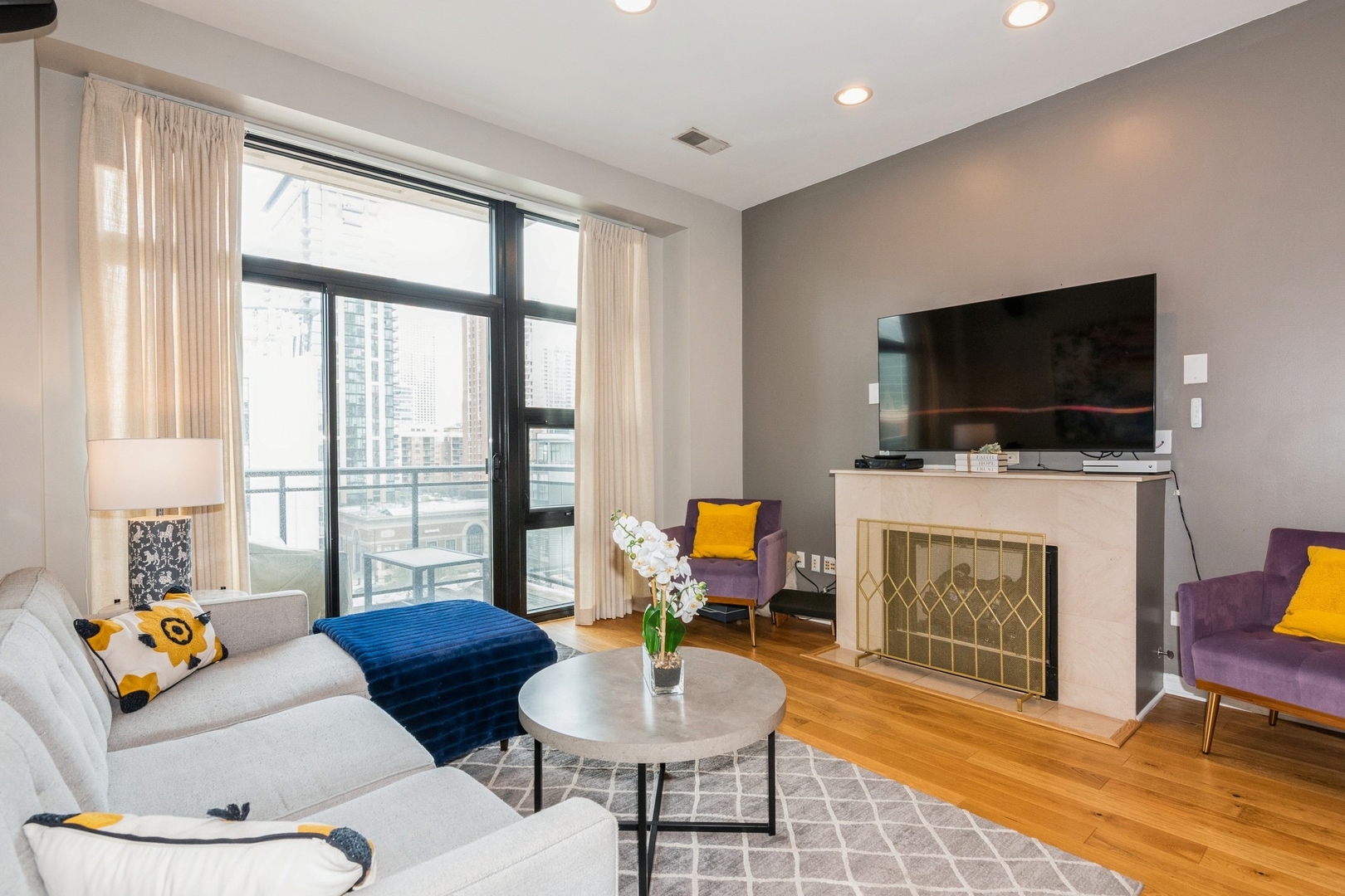 101 W Superior Street Unit: 803
