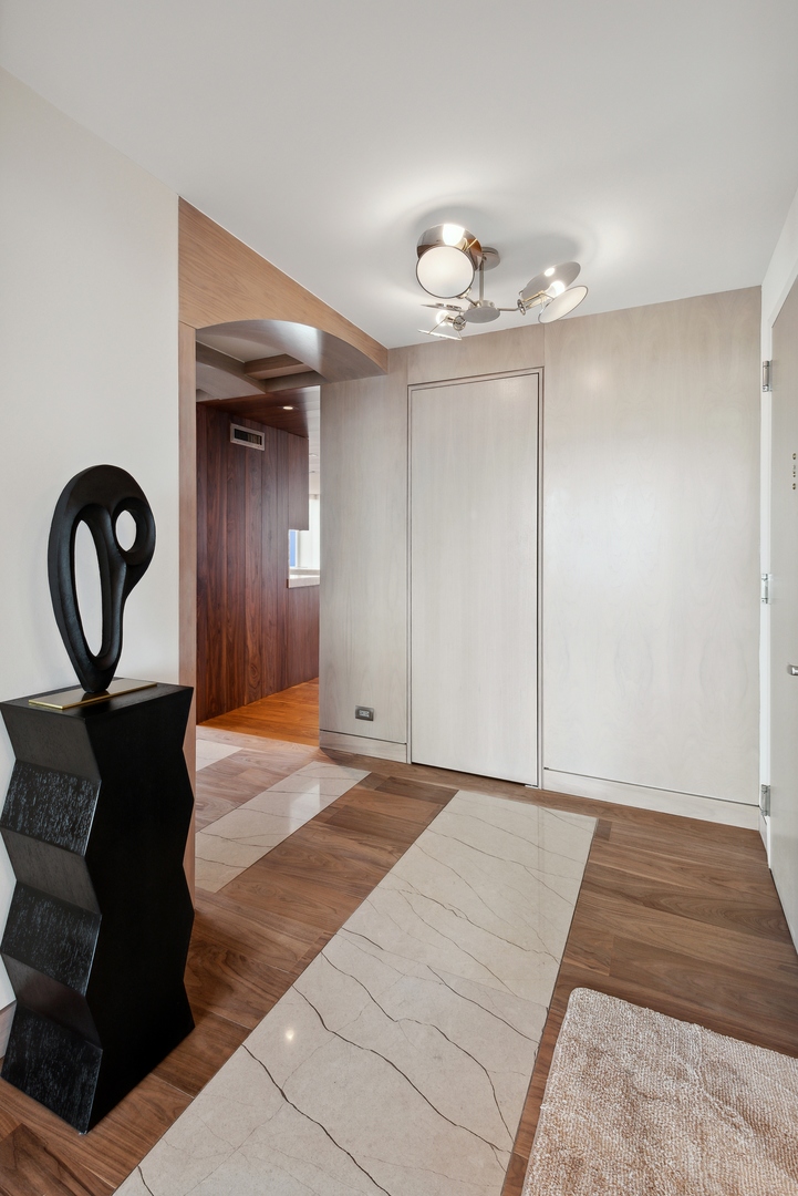 111 E Chestnut Street Unit: 56AB