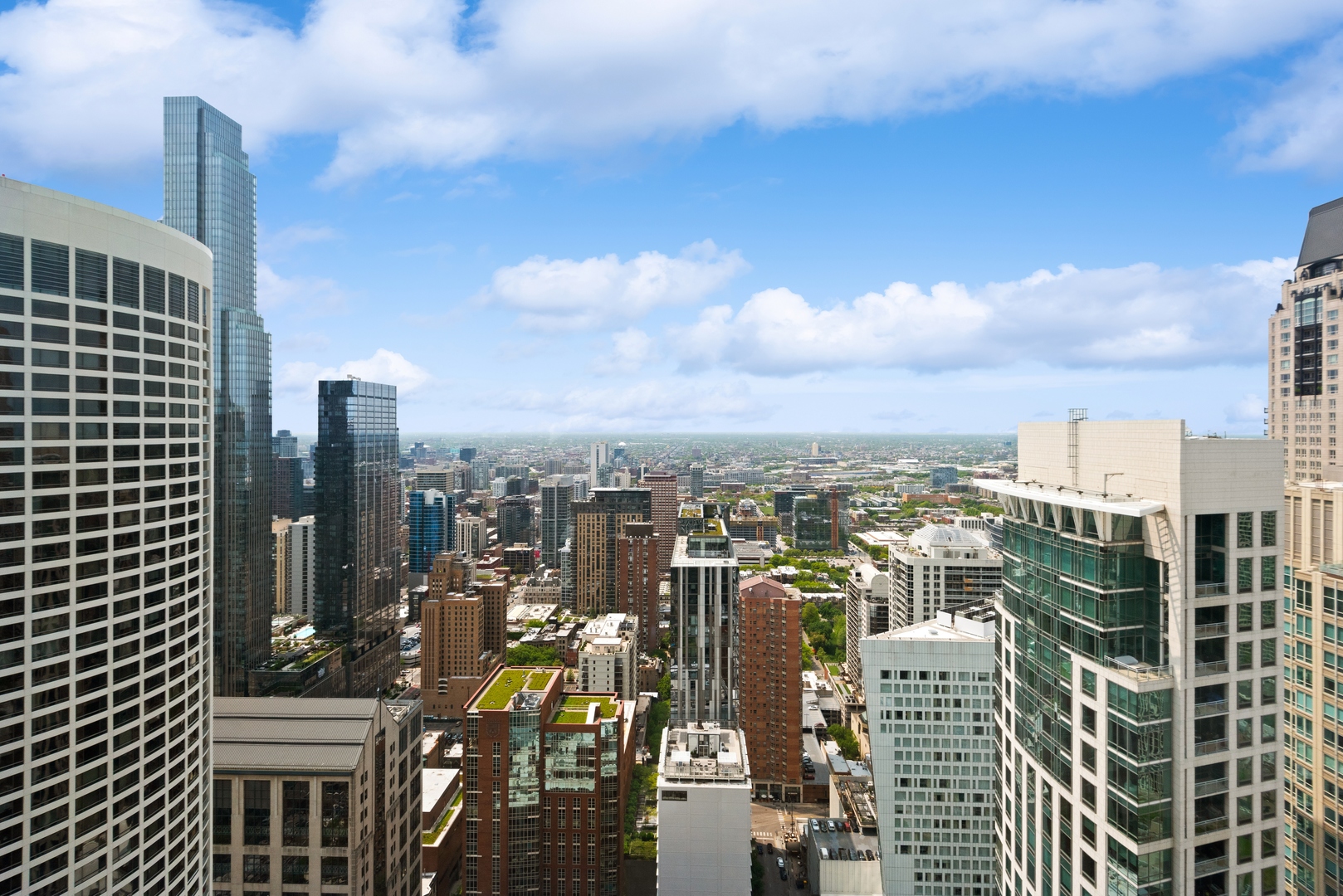 111 E Chestnut Street Unit: 56AB