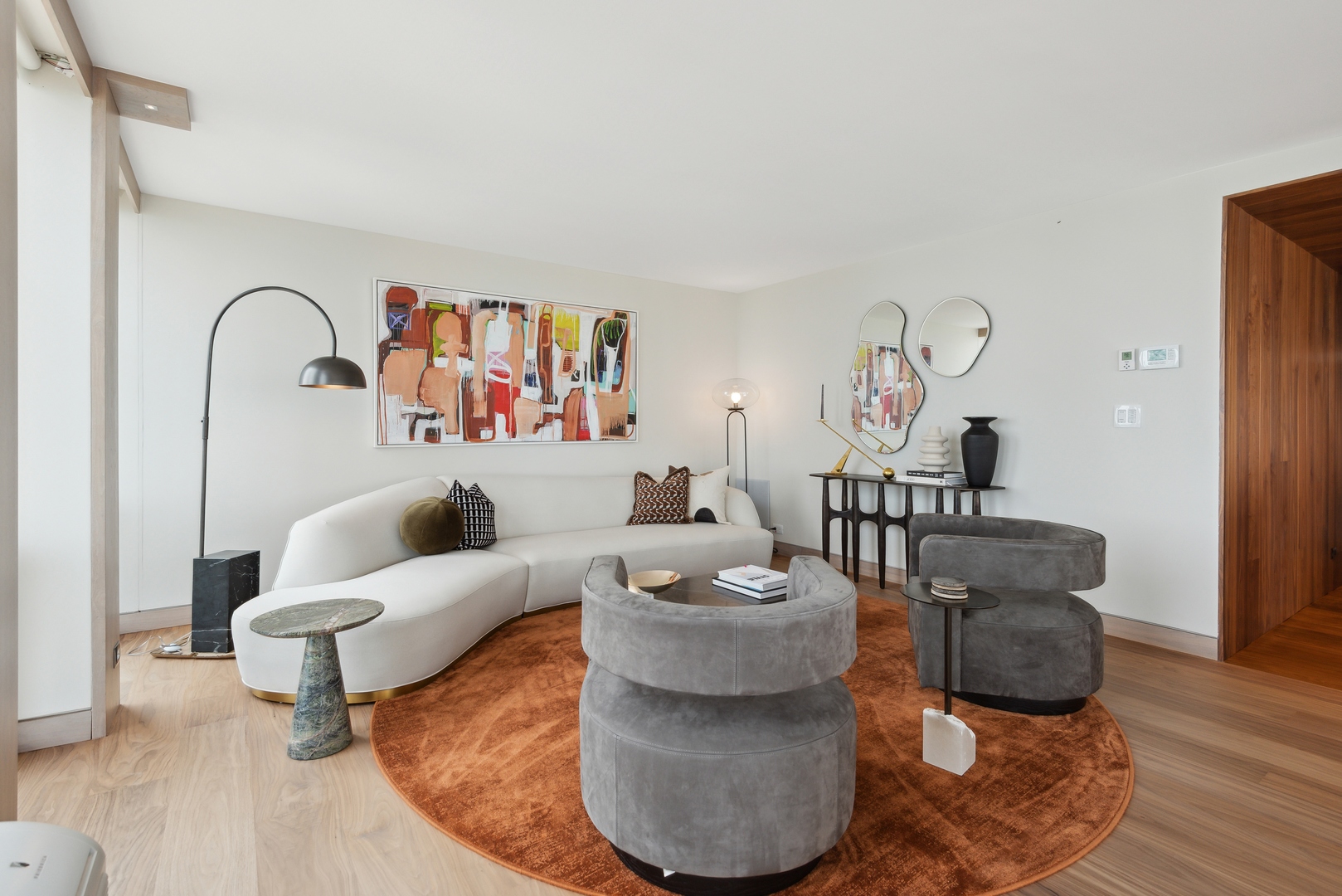 111 E Chestnut Street Unit: 56AB