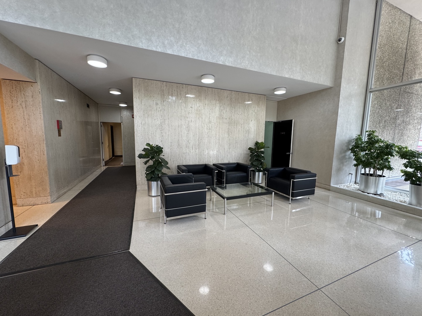 70 W Burton Place Unit: 1108