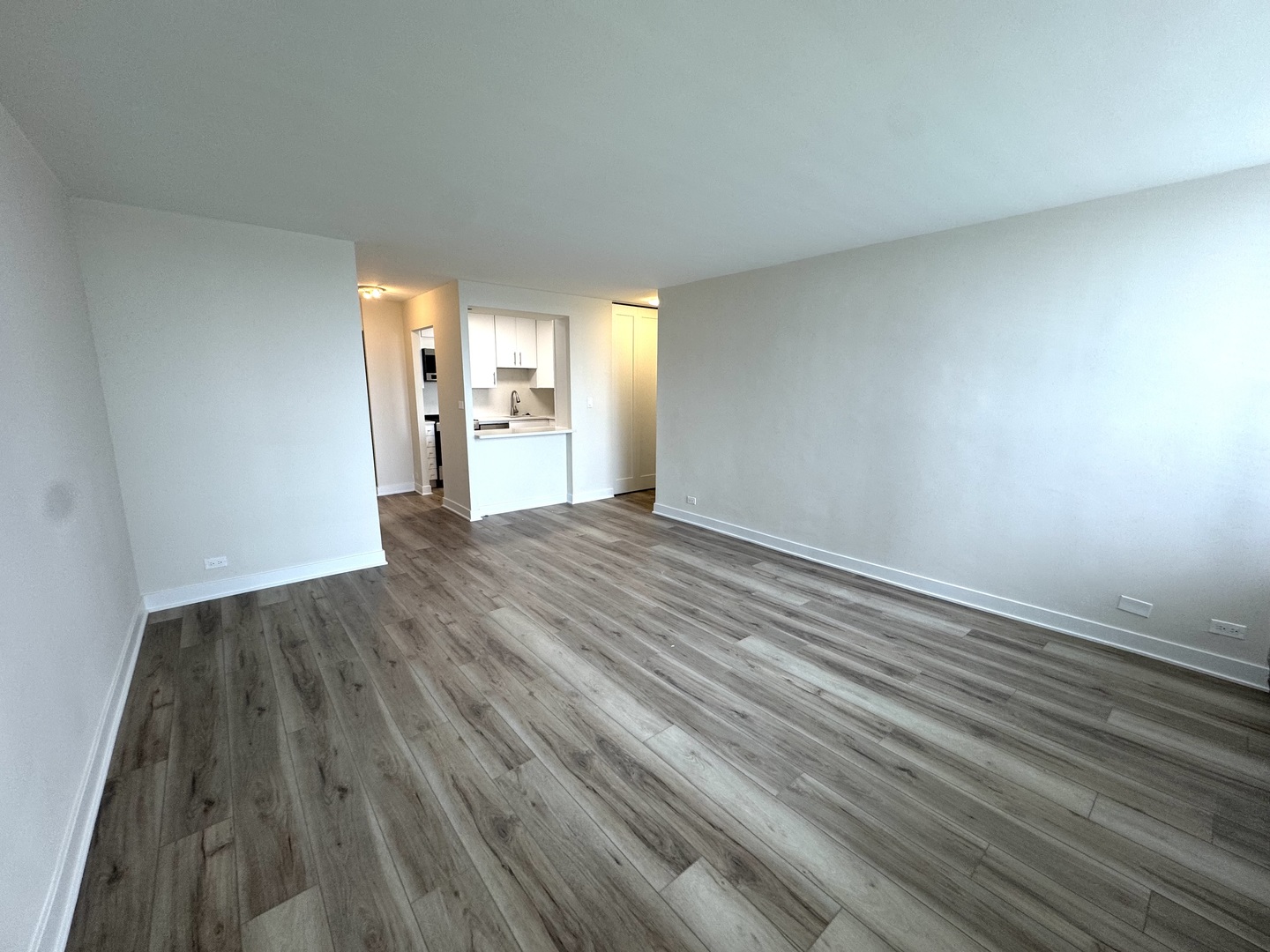 70 W Burton Place Unit: 1108