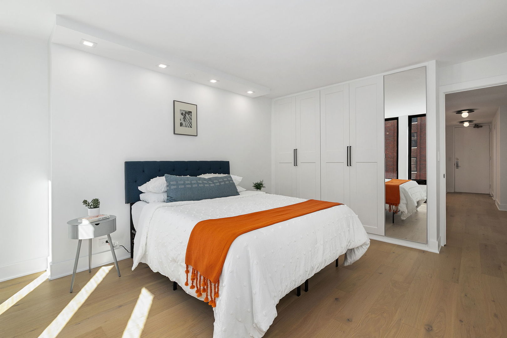 200 E Delaware Place Unit: 13F