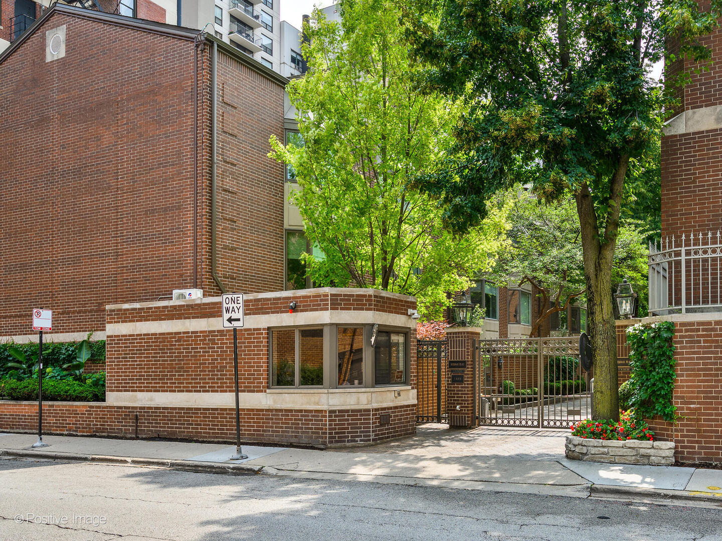 55 W Goethe Street Unit: 1240