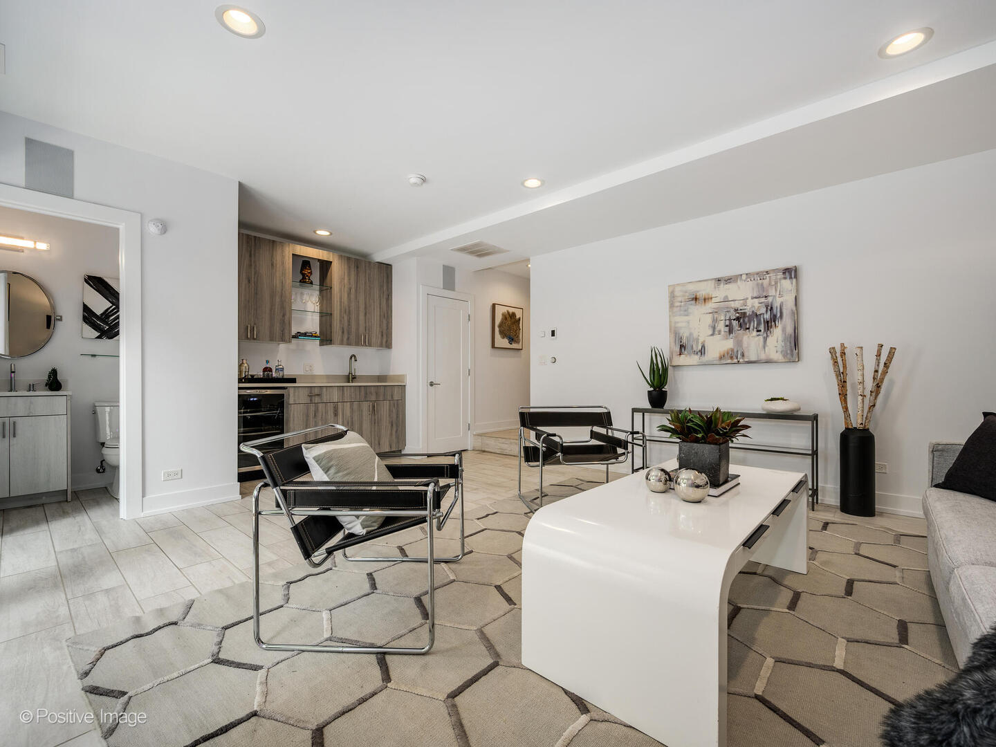 55 W Goethe Street Unit: 1240