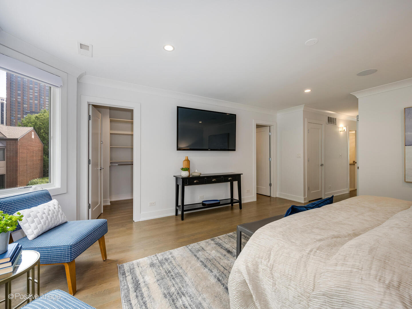 55 W Goethe Street Unit: 1240