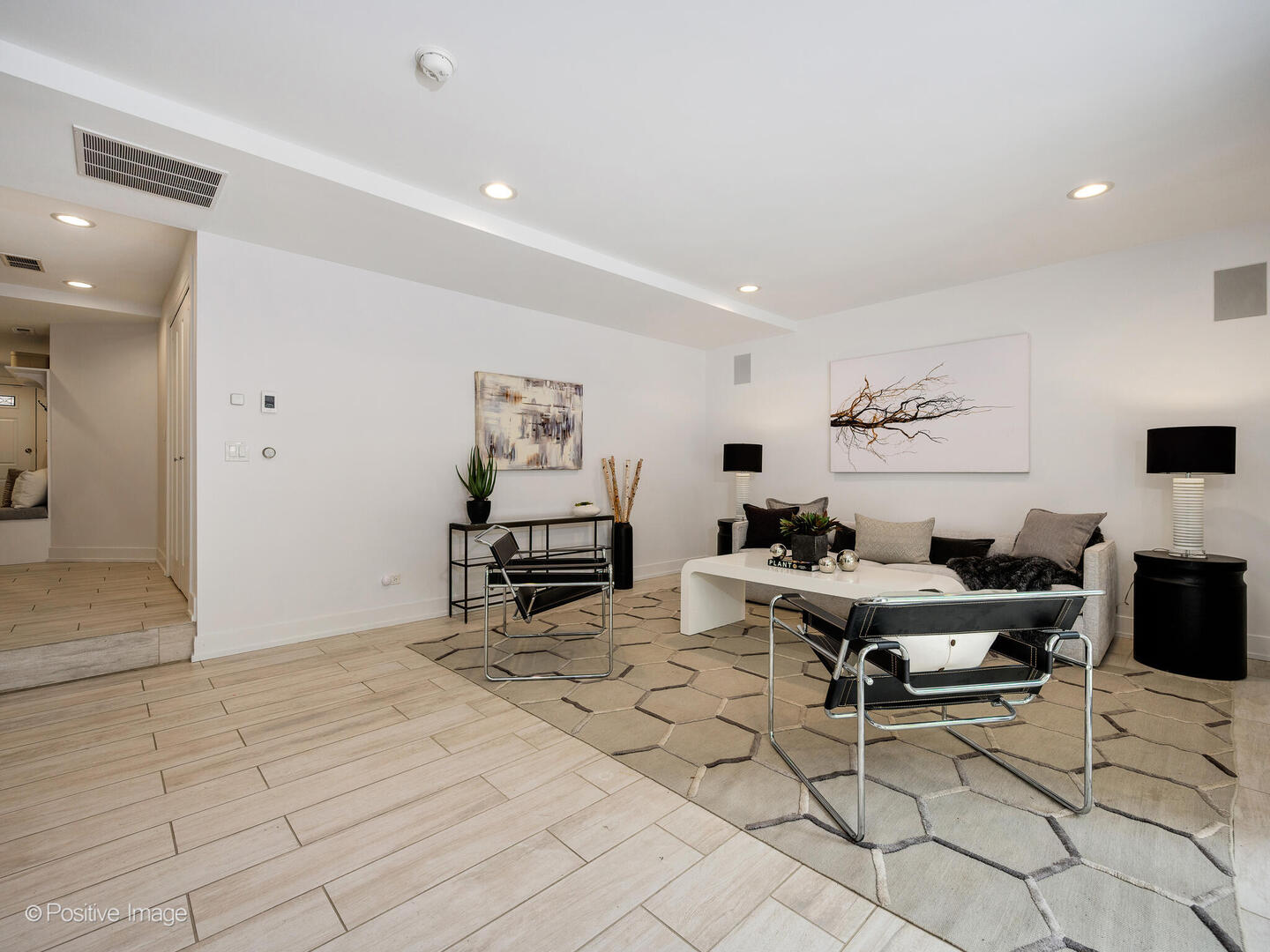 55 W Goethe Street Unit: 1240