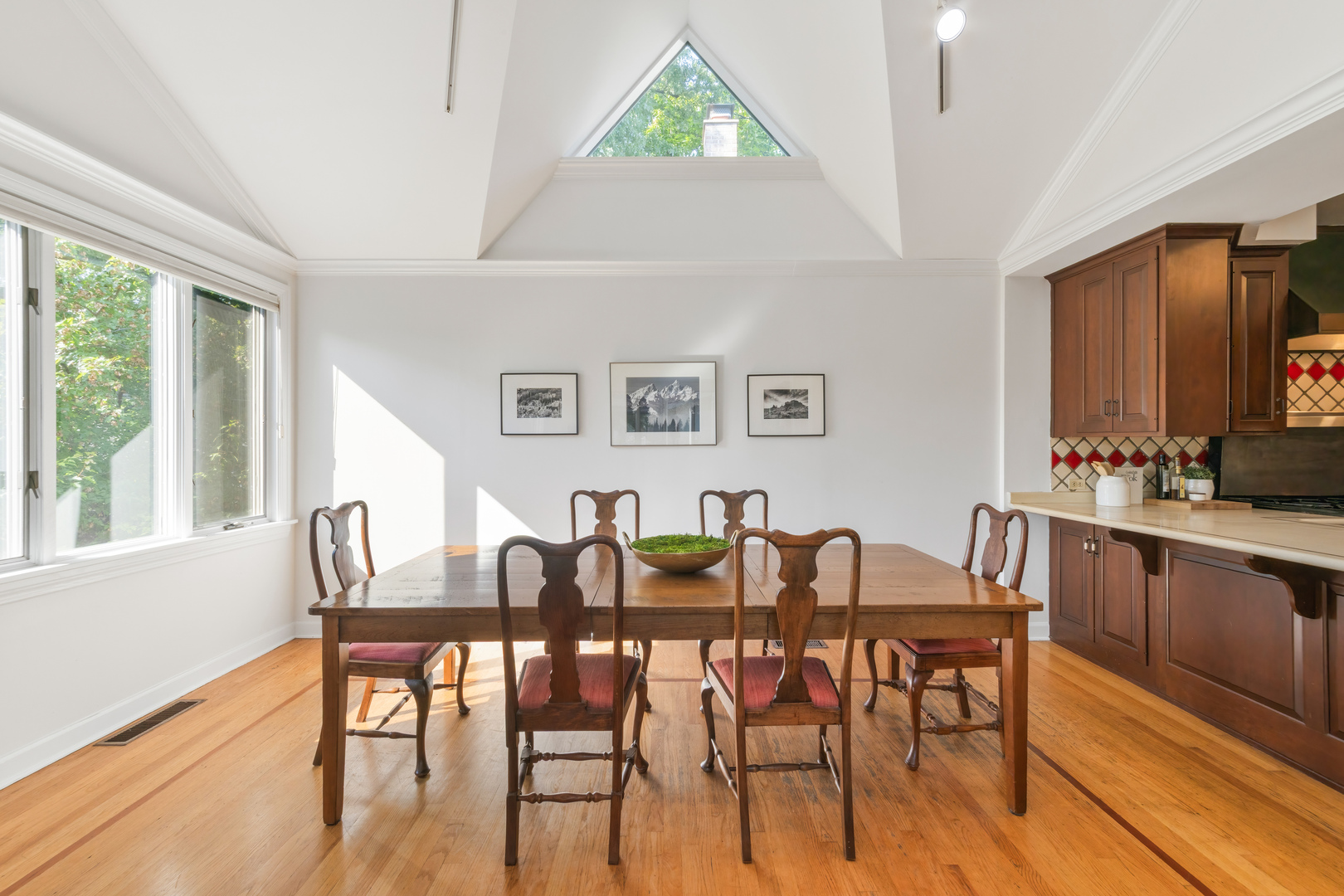 315 S Scoville Avenue