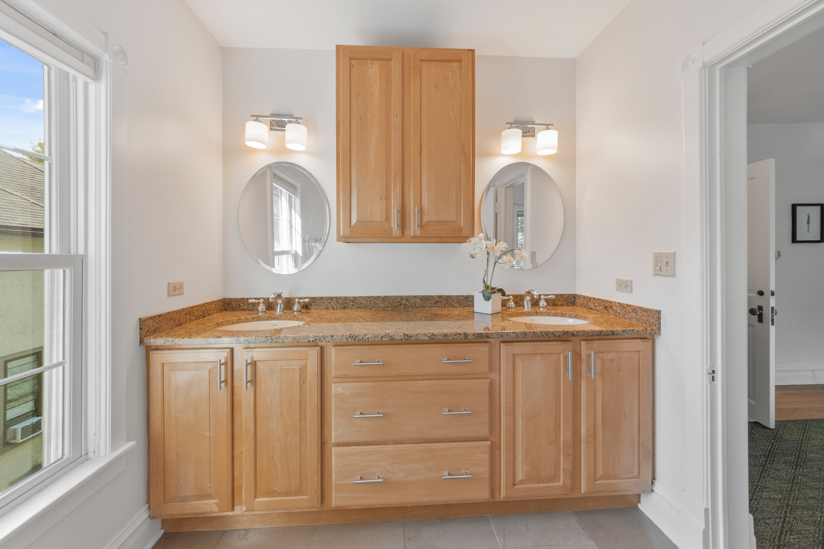 315 S Scoville Avenue