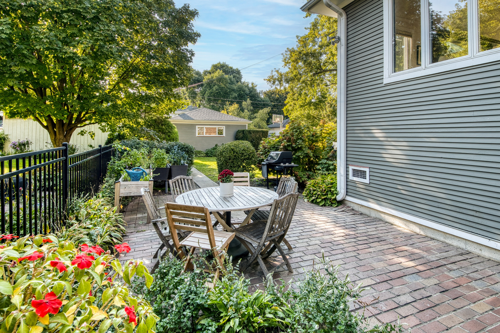 315 S Scoville Avenue