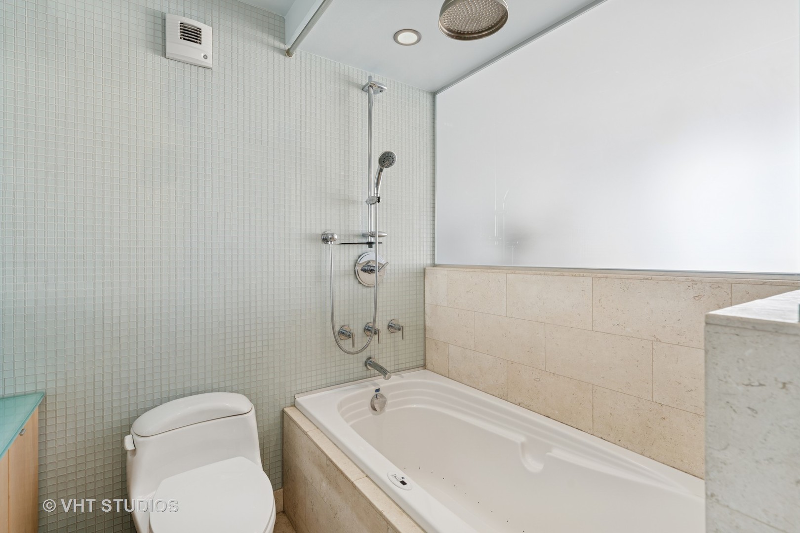 1230 N State Parkway Unit: 27A